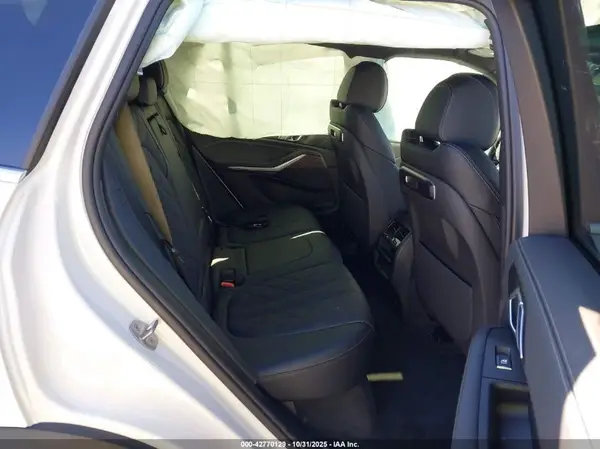 5UX43EU06T9013432 2026 BMW X5 - Image 8