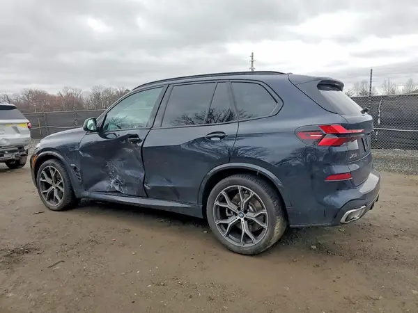 5UX43EU06T9024950 2026 BMW X5 - Image 2