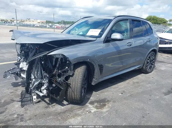 5UX43EU06T9265469 2026 BMW X5 - Image 2