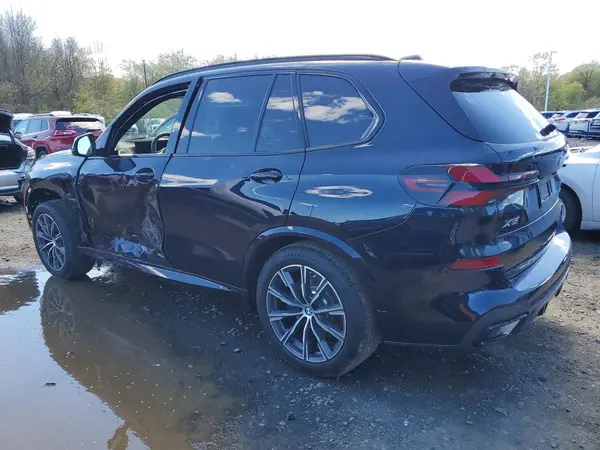 5UX43EU06T9296611 2026 BMW X5 - Image 2