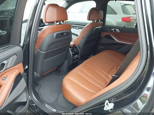 5UX43EU06T9334032 2026 BMW X5 - Image 8