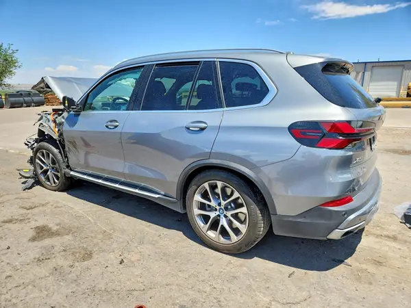 5UX43EU07S9Y05815 2025 BMW X5 - Image 2