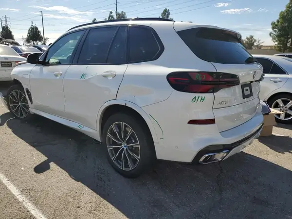 5UX43EU08R9T85220 2024 BMW X5 - Image 2