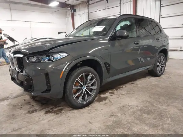 5UX43EU08S9W63927 2025 BMW X5 - Image 2