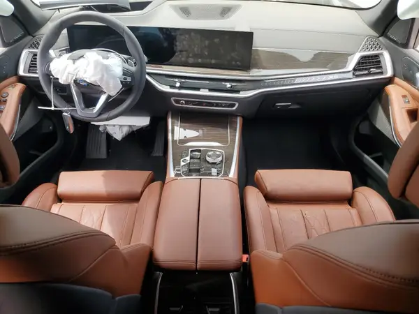 5UX43EU08S9X98972 2025 BMW X5 - Image 8