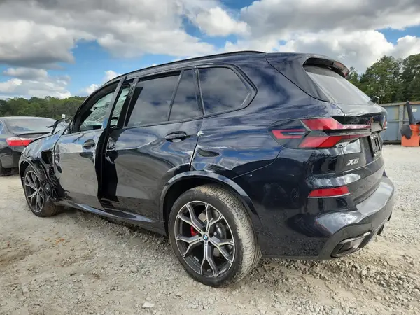 5UX43EU08T9055181 2026 BMW X5 - Image 2