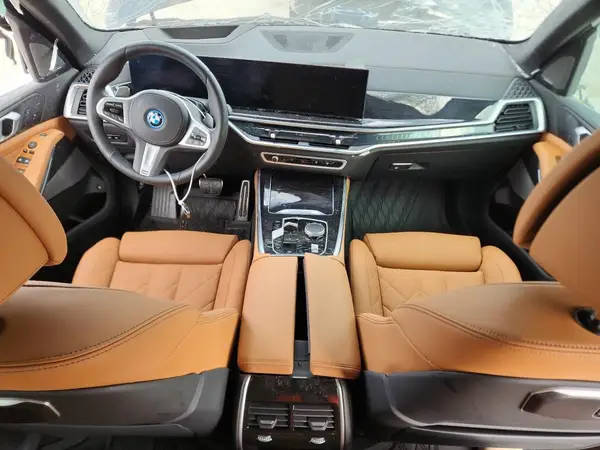 5UX43EU08T9055181 2026 BMW X5 - Image 8