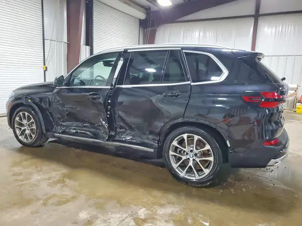 5UX43EU08T9276201 2026 BMW X5 - Image 2