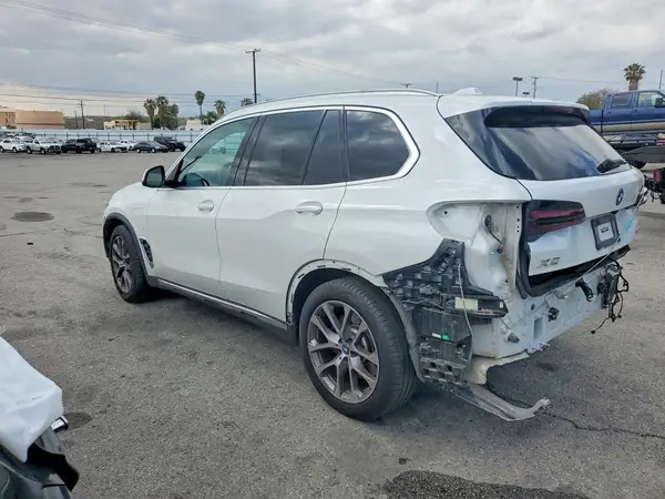 5UX43EU09R9S27128 2024 BMW X5 - Image 2
