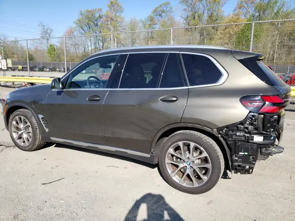 5UX43EU09R9T64263 2024 BMW X5 - Image 2