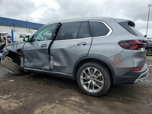 5UX43EU09R9T80477 2024 BMW X5 - Image 2