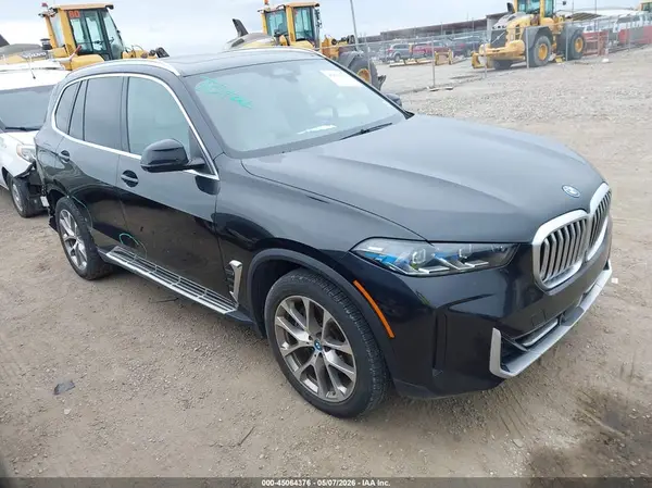 5UX43EU09R9U02235 2024 BMW X5 - Image 1