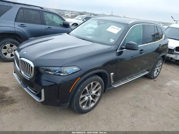 5UX43EU09R9U02235 2024 BMW X5 - Image 2