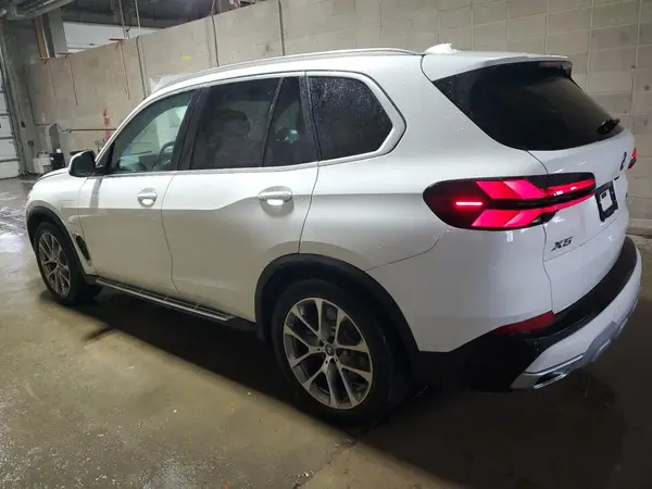 5UX43EU09S9Y02916 2025 BMW X5 - Image 2
