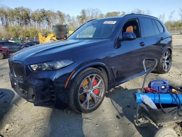 5UX43EU09S9Y75302 2025 BMW X5 - Image 1