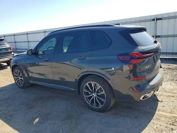 5UX43EU09S9Y89488 2025 BMW X5 - Image 2