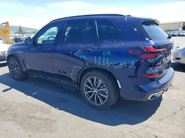 5UX43EU09S9Z63380 2025 BMW X5 - Image 2