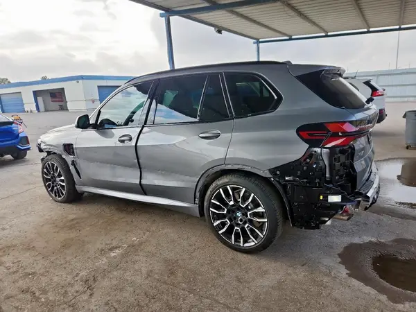 5UX43EU09T9019211 2026 BMW X5 - Image 2