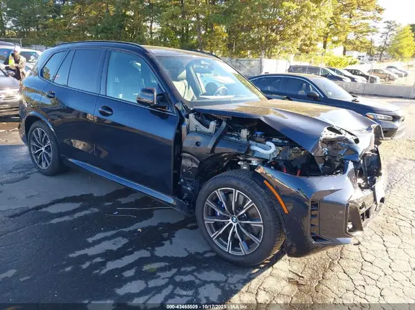 5UX43EU09T9025025 2026 BMW X5 - Image 1