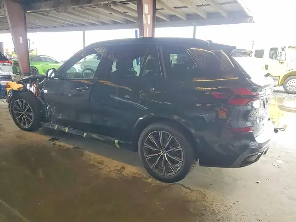 5UX43EU09T9154253 2026 BMW X5 - Image 2