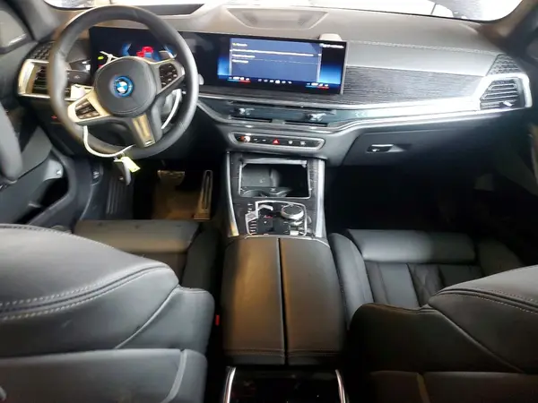 5UX43EU09T9154253 2026 BMW X5 - Image 8