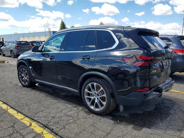5UX43EU09T9186801 2026 BMW X5 - Image 2