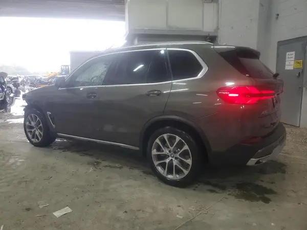 5UX43EU0XR9T09420 2024 BMW X5 - Image 2