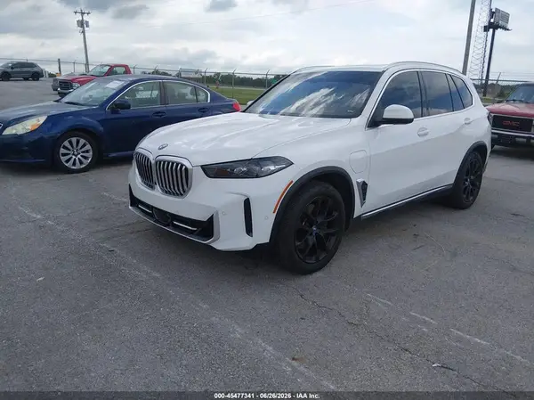 5UX43EU0XR9T14665 2024 BMW X5 - Image 2
