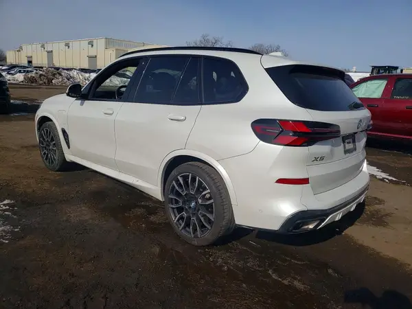 5UX43EU0XR9U44395 2024 BMW X5 - Image 2