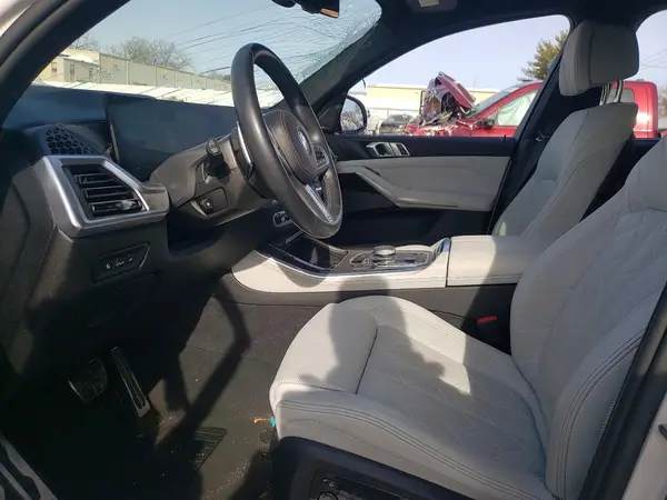2024 BMW X5 auction photo 7