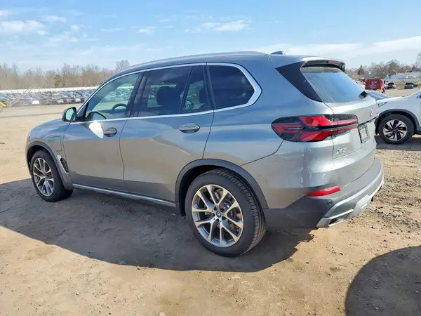 5UX43EU0XS9X70400 2025 BMW X5 - Image 2