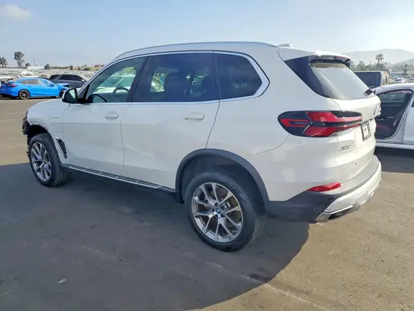 5UX43EU0XS9Y04268 2025 BMW X5 - Image 2