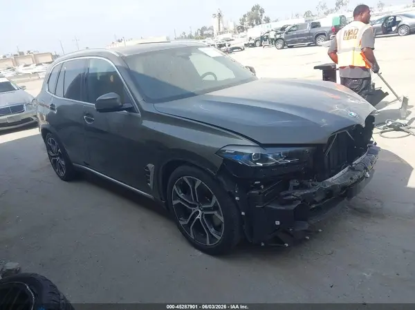 5UX43EU0XS9Y59237 2025 BMW X5 - Image 1