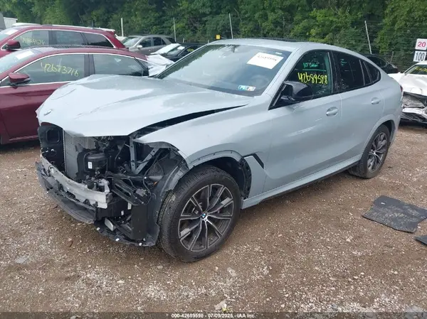 5UX43EX02S9X17685 2025 BMW X6 - Image 2