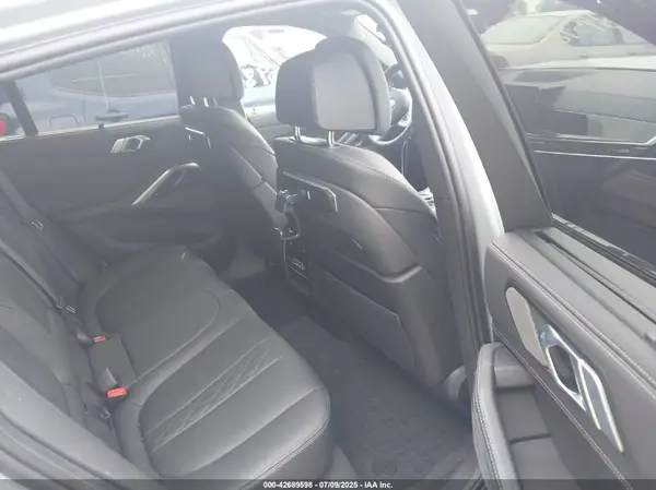 5UX43EX02S9X17685 2025 BMW X6 - Image 8
