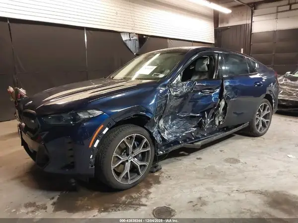 5UX43EX03S9X19882 2025 BMW X6 - Image 2