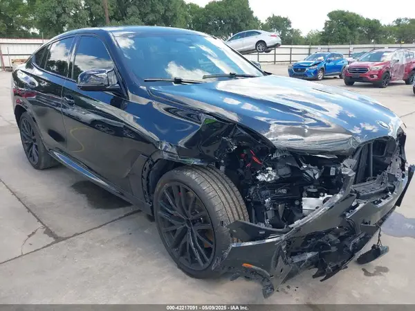 5UX43EX05S9X23027 2025 BMW X6 - Image 1