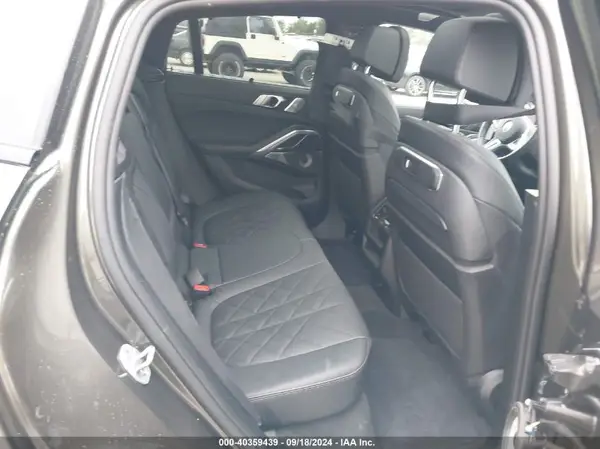 5UX43EX06R9U42705 2024 BMW X6 - Image 8
