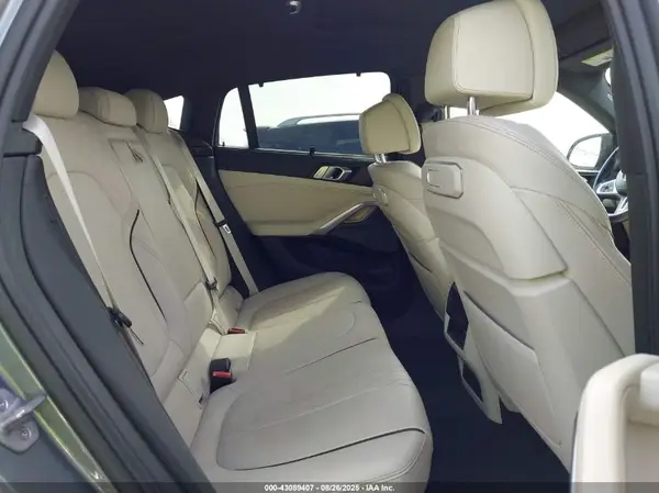 5UX43EX07R9U42535 2024 BMW X6 - Image 8