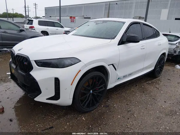 5UX43EX08R9V08493 2024 BMW X6 - Image 2
