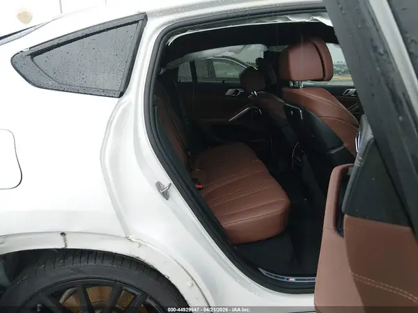 5UX43EX08R9V08493 2024 BMW X6 - Image 8