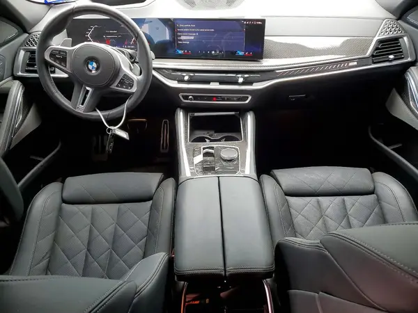 5UX43EX09T9119501 2026 BMW X6 - Image 8