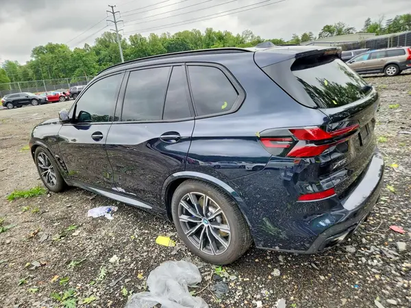 5UX43U04R9U81880 2024 BMW X5 - Image 2