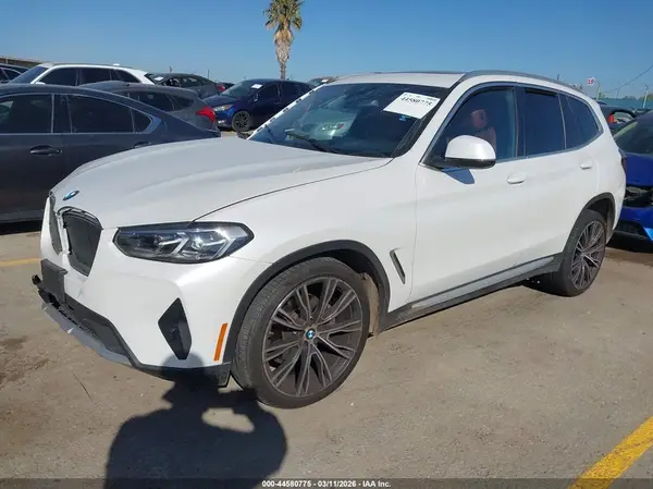 5UX53DP00N9K47949 2022 BMW X3 - Image 2