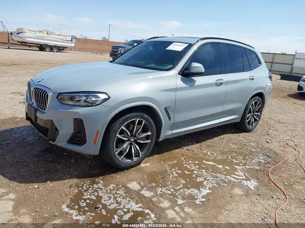 5UX53DP00N9K87836 2022 BMW X3 - Image 2