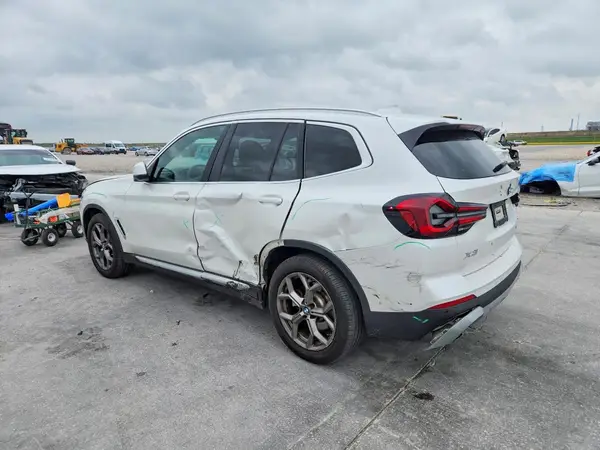 5UX53DP00N9M50307 2022 BMW X3 - Image 2