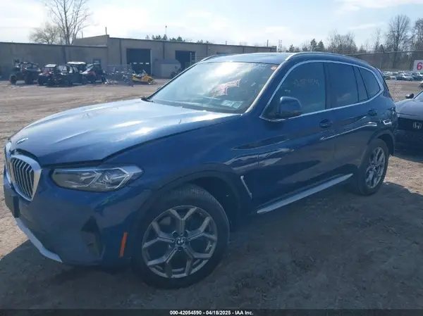 5UX53DP00P9R59770 2023 BMW X3 - Image 2