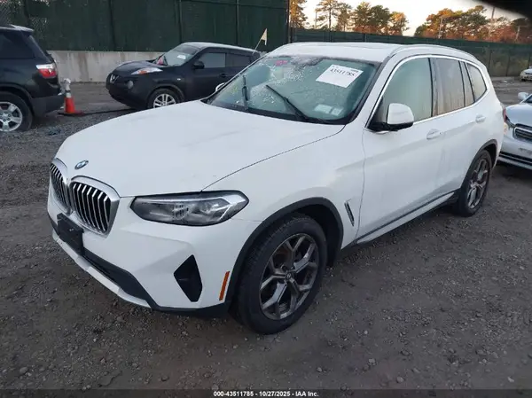 5UX53DP00P9R81977 2023 BMW X3 - Image 2