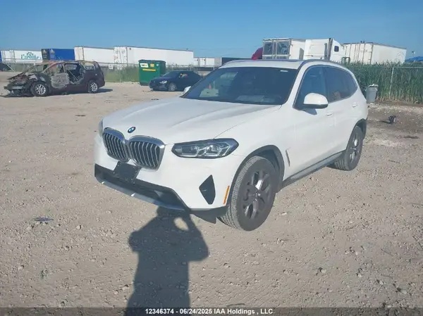 5UX53DP00R9W35530 2024 BMW X3 - Image 2