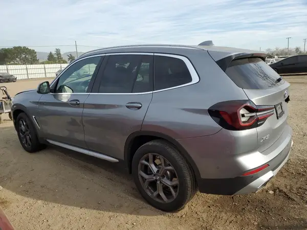 5UX53DP00R9W73386 2024 BMW X3 - Image 2